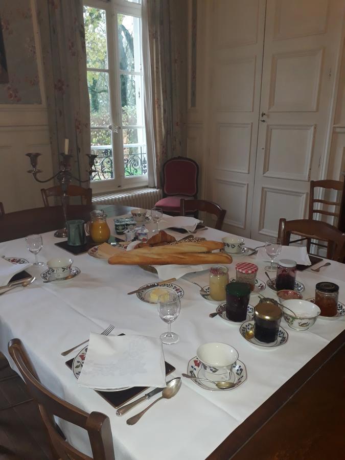 Chambres D'Hotes Chateau De La Puisaye Верней-д'Авре-ет-д'Ітон Екстер'єр фото
