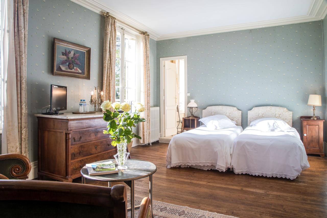 Chambres D'Hotes Chateau De La Puisaye Верней-д'Авре-ет-д'Ітон Екстер'єр фото