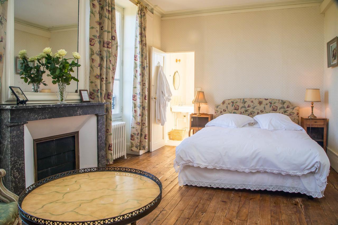 Chambres D'Hotes Chateau De La Puisaye Верней-д'Авре-ет-д'Ітон Екстер'єр фото