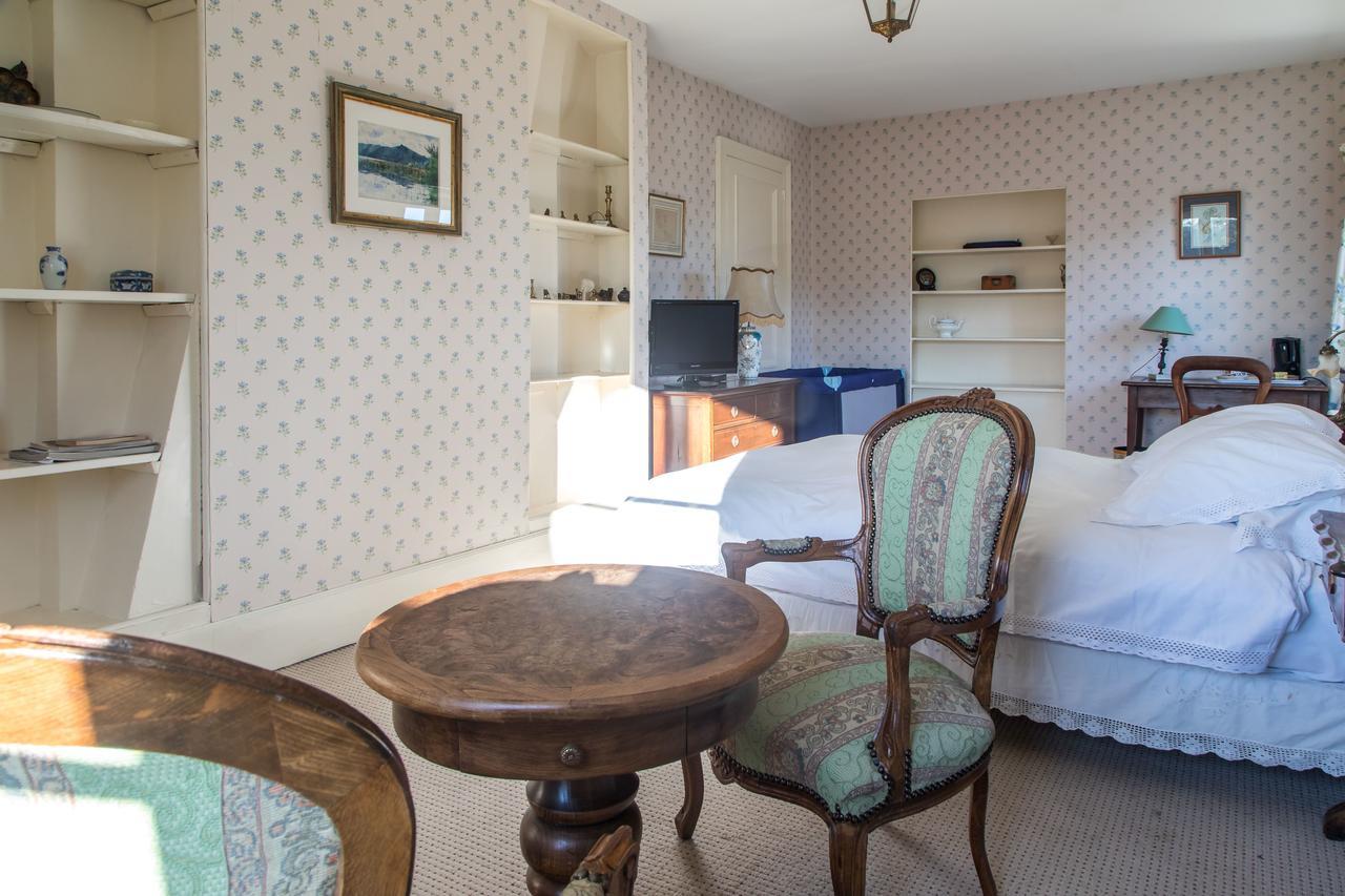 Chambres D'Hotes Chateau De La Puisaye Верней-д'Авре-ет-д'Ітон Екстер'єр фото