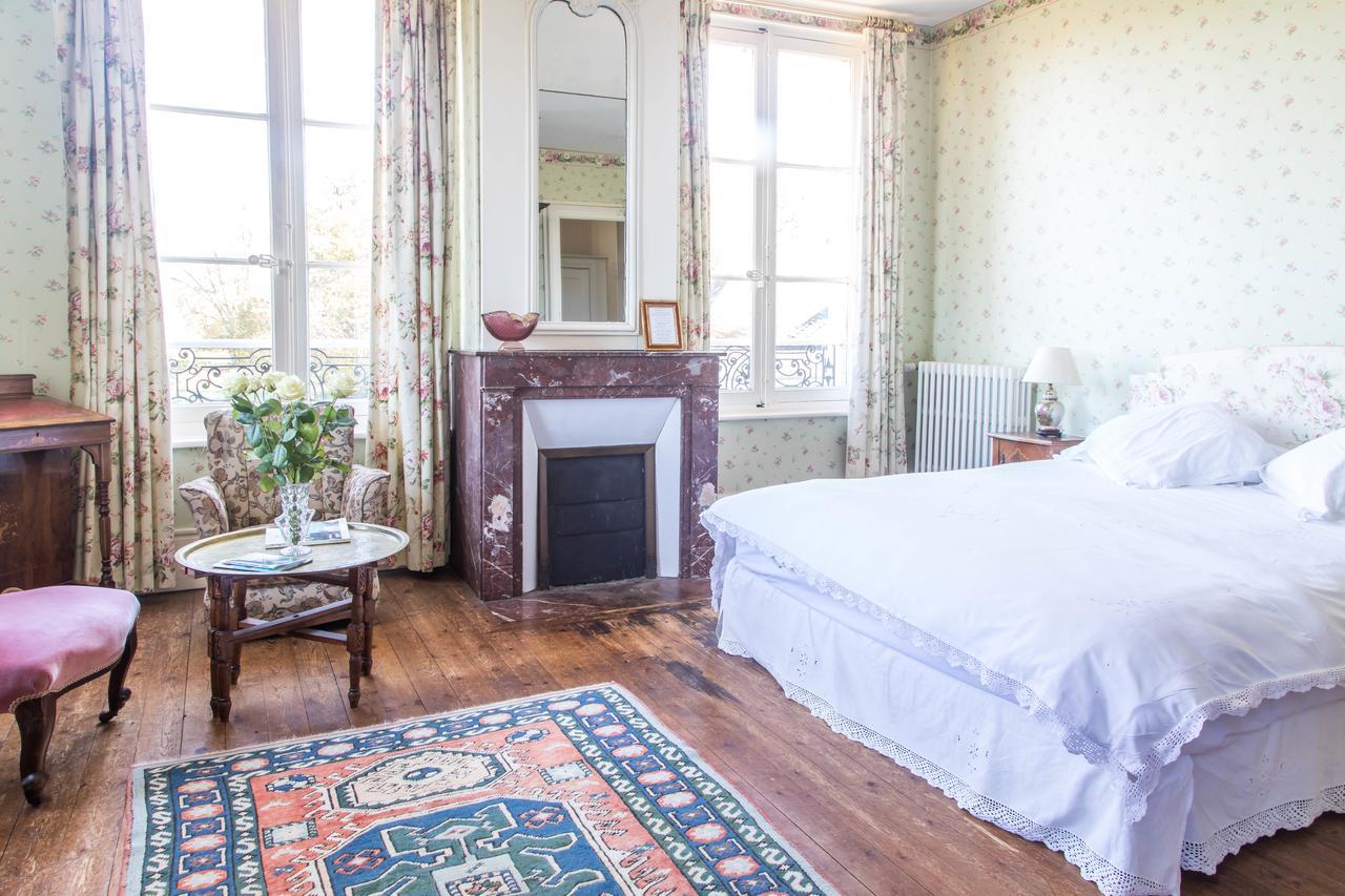 Chambres D'Hotes Chateau De La Puisaye Верней-д'Авре-ет-д'Ітон Екстер'єр фото