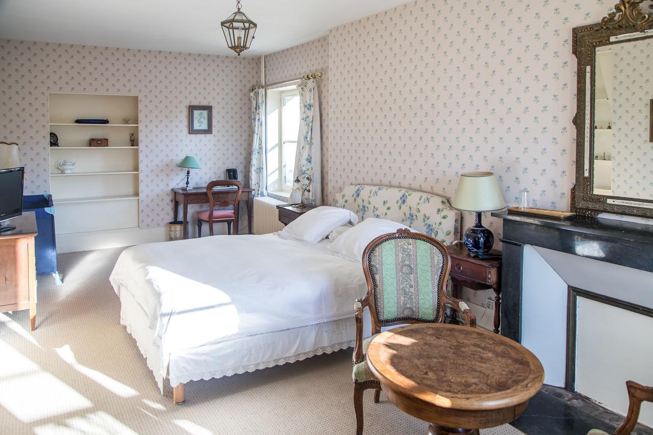Chambres D'Hotes Chateau De La Puisaye Верней-д'Авре-ет-д'Ітон Екстер'єр фото